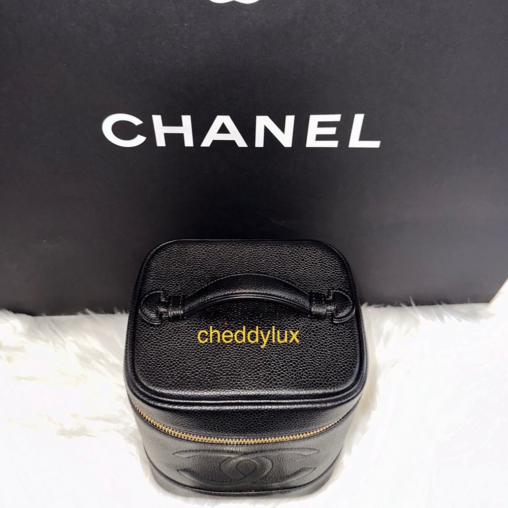 🖤🖤🖤Authentic Black CHANEL CC Stitch Vanity Caviar Handbag - Picture 5 of 15
